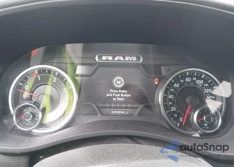 2022 Ram 2500 Tradesman 4X4 6'4 Box from USA, damaged, VIN 3C6UR5CL4NG249163